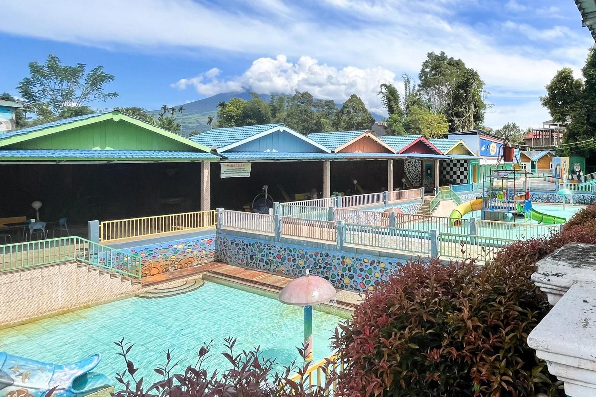 Reddoorz At Villa Waterfun Favour Pagar Alam Pagaralam Dış mekan fotoğraf
